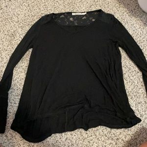Black long sleeve tee